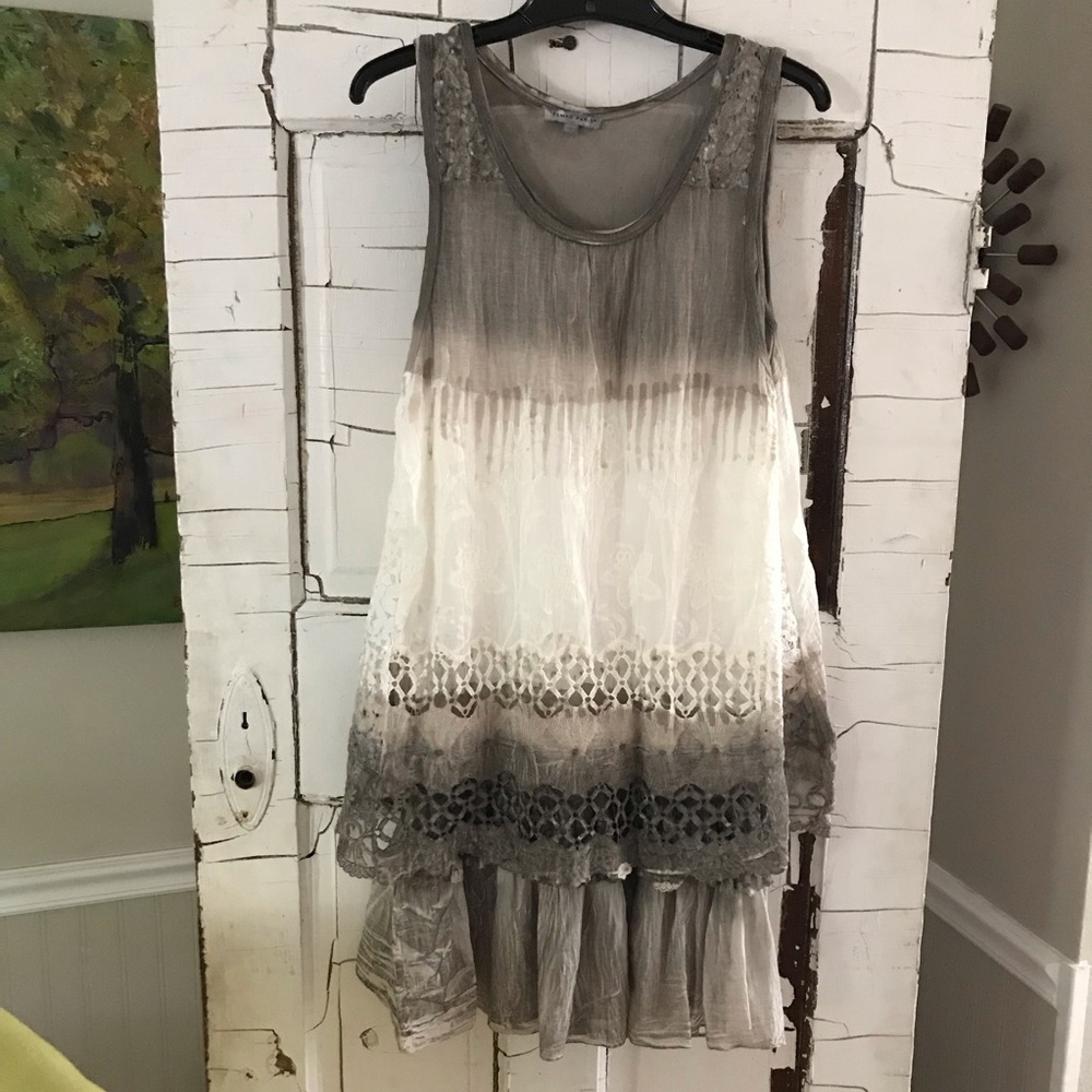 Tempo Paris boho dress layered